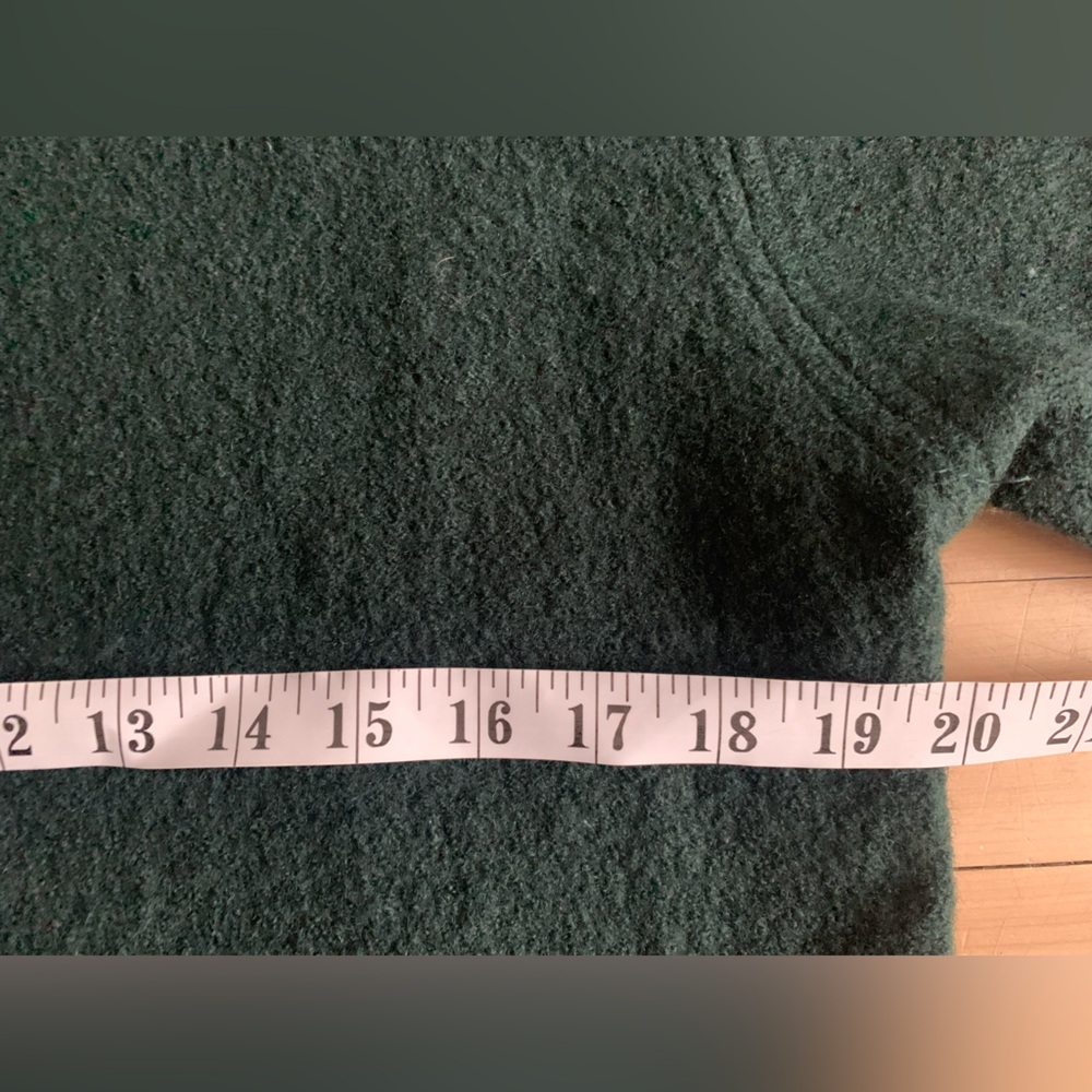 VINTAGE – Dark Green Alpine Embroidered Wool Cardigan - Picture 6 of 11